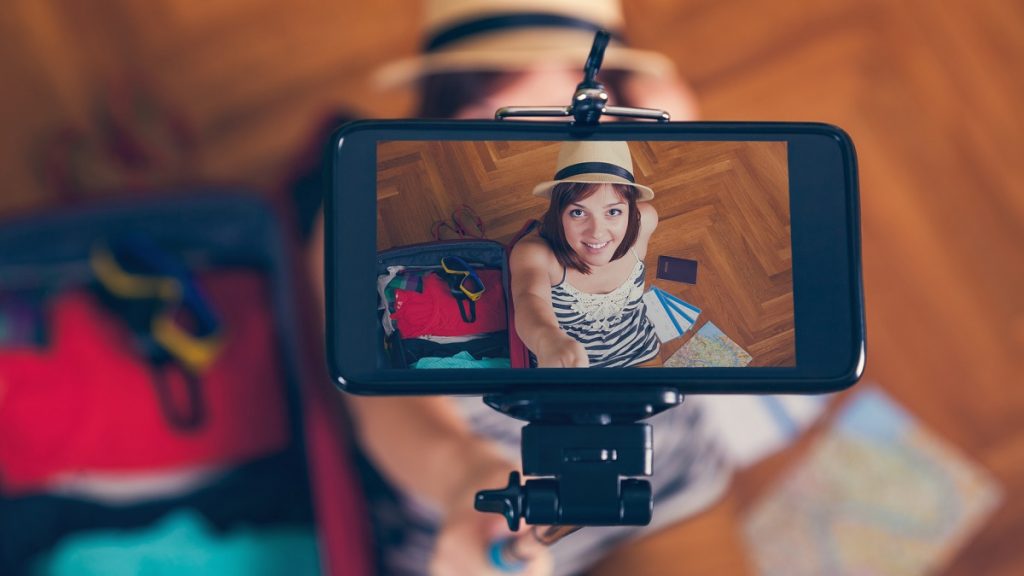 Selfie apps traced users