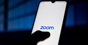 Zoom code tracking users