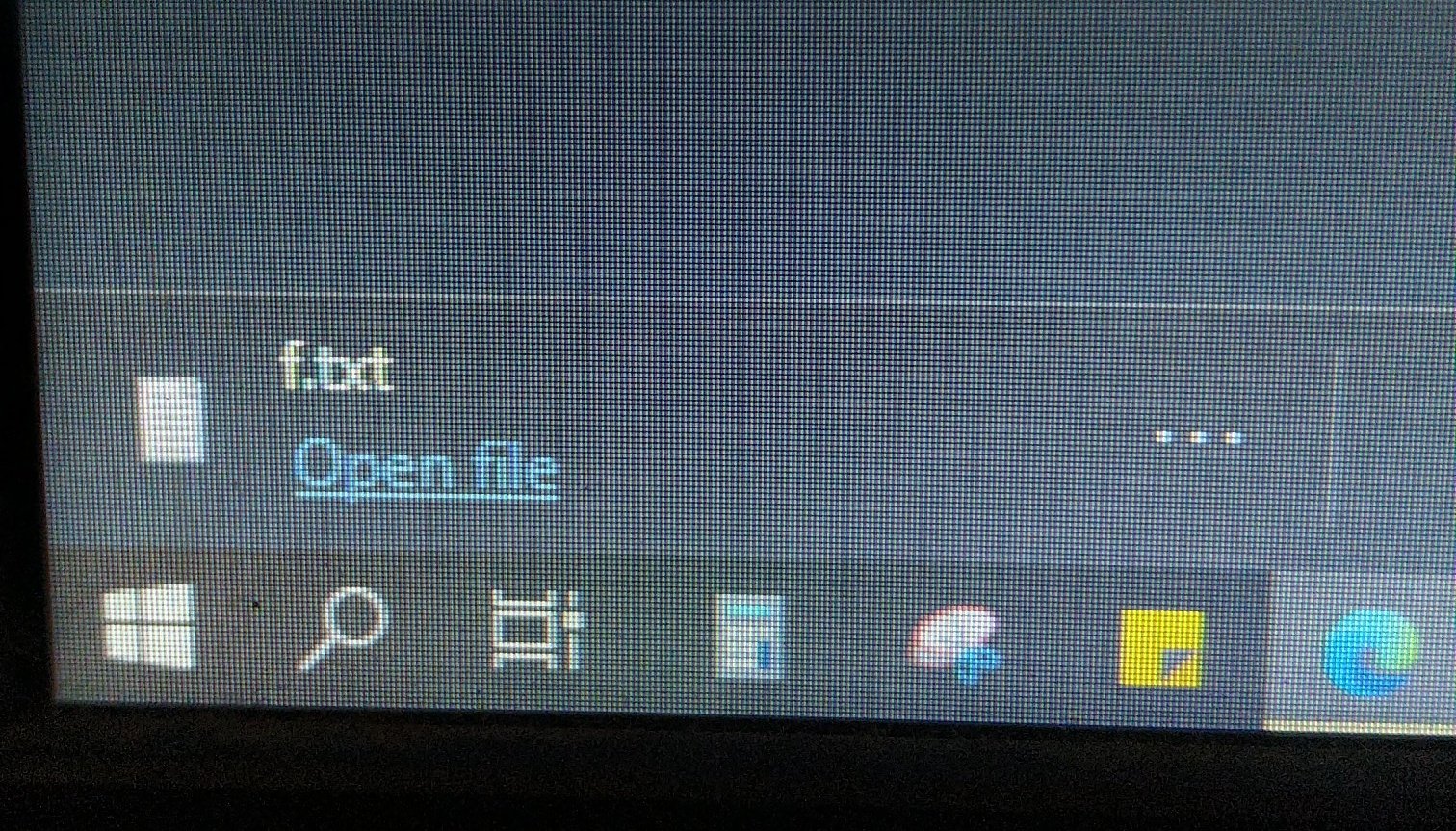 F.txtヘルプ！ コンピュータは「f.txt」ファイルをダウンロードし続けます...