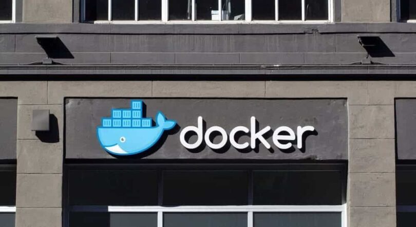 1600 images in Docker Hub